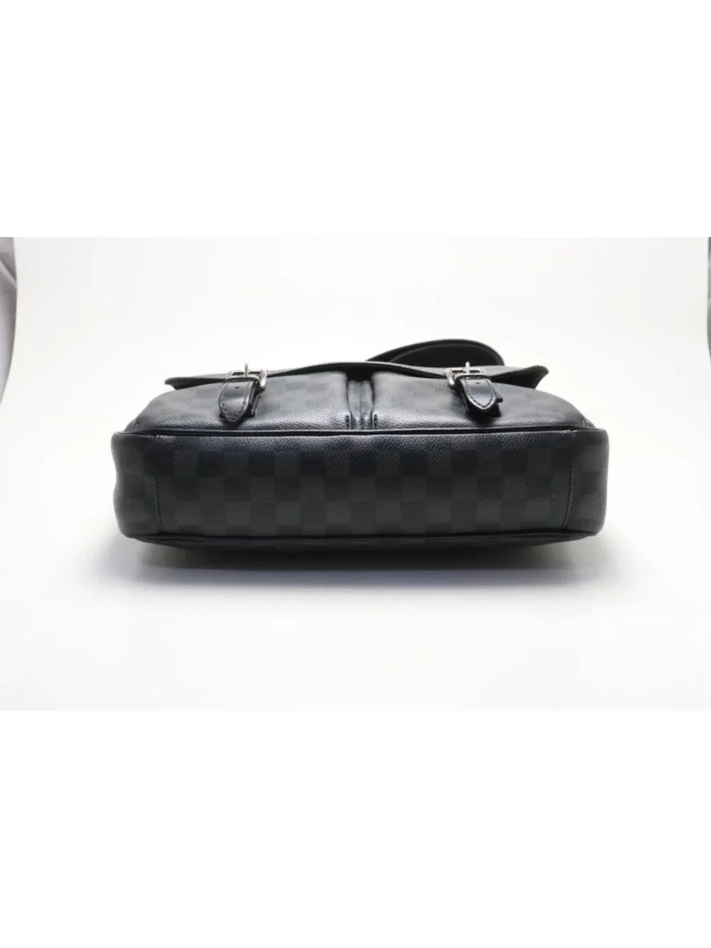 Louis Vuitton Damier Graphite Christopher Messenger Leather Shoulder Bag